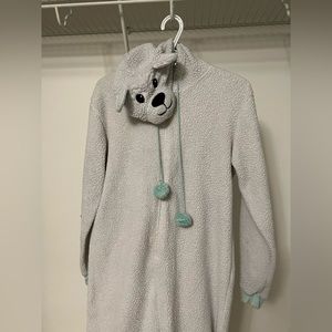 🌸3 FOR 5🌸 George polar bear onesie